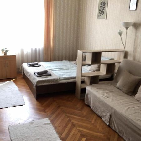 Cozy Flat At Stadionok M Station Budapest Exterior photo